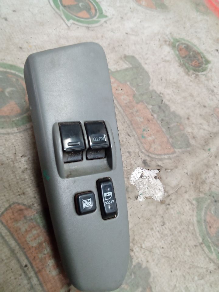 2011 Toyota TACOMA Front Door Switch