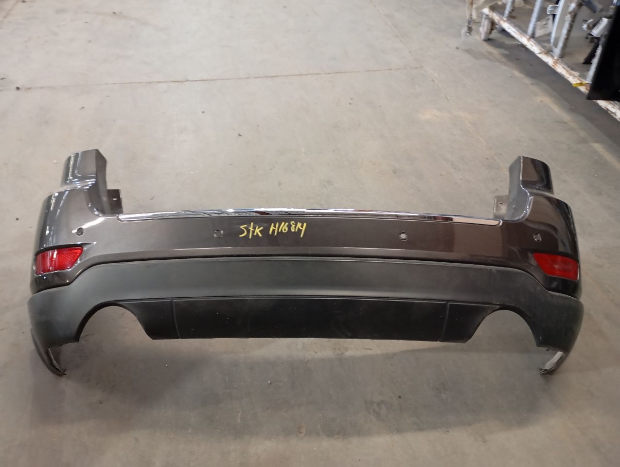 Part image 3