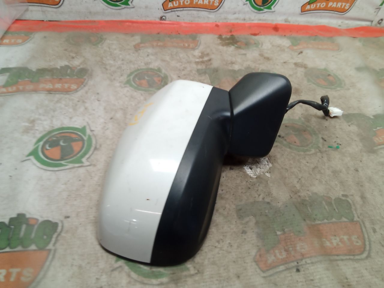 Part image 2