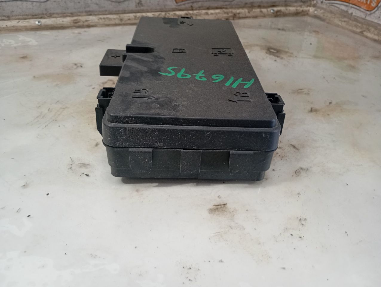Part image 2
