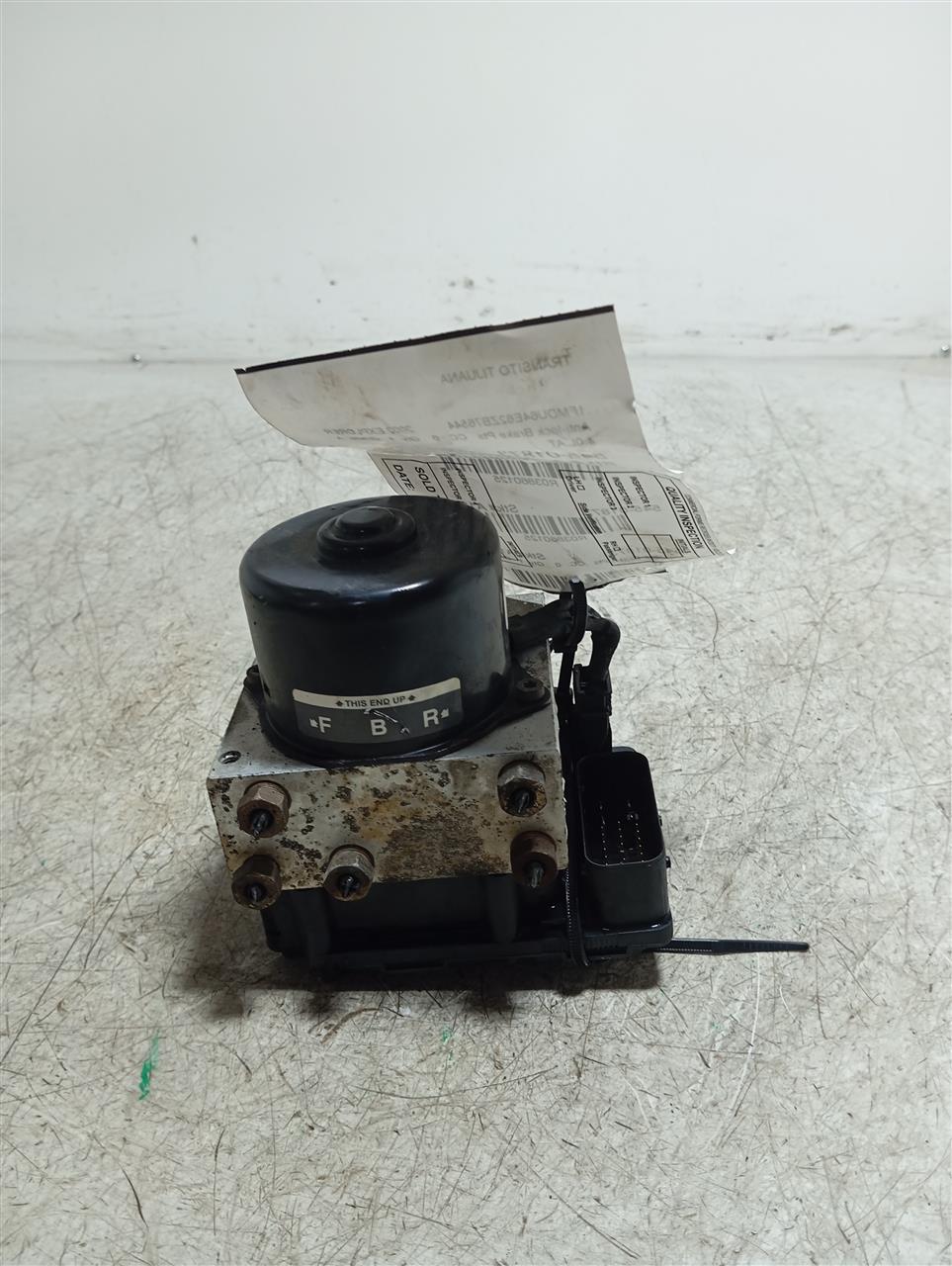 Used 2002 Ford EXPLORER thru 3/3/02 - Stock #A12821