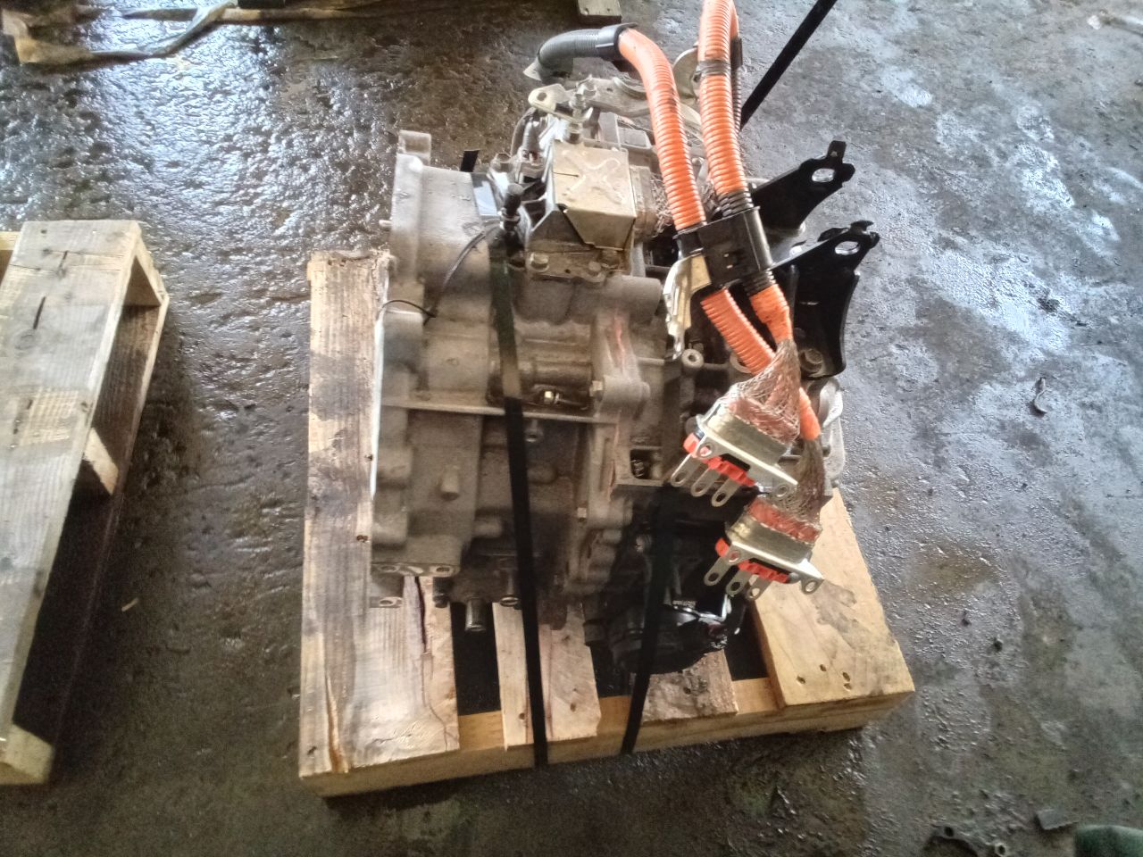 Part image 3