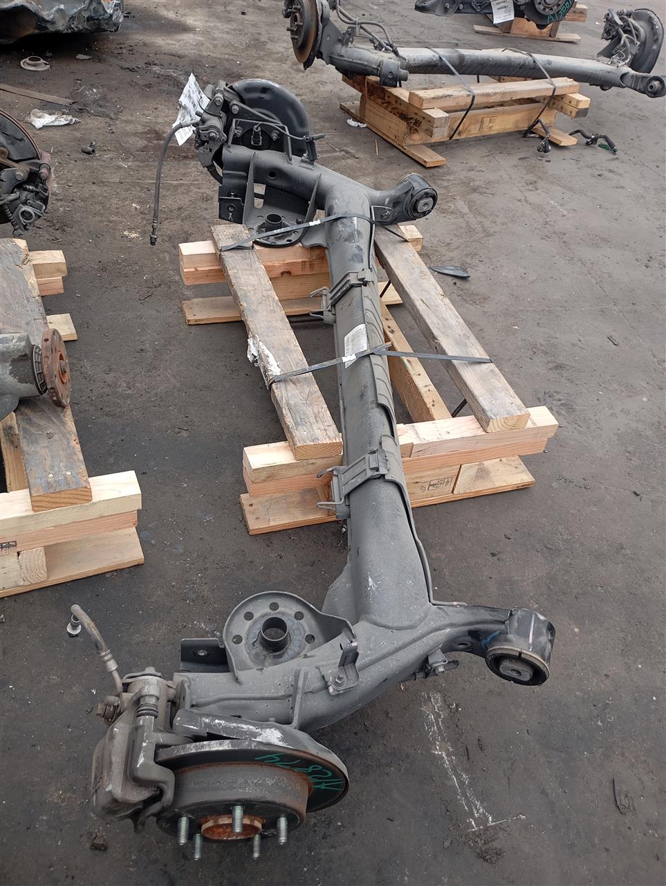 Part image 3
