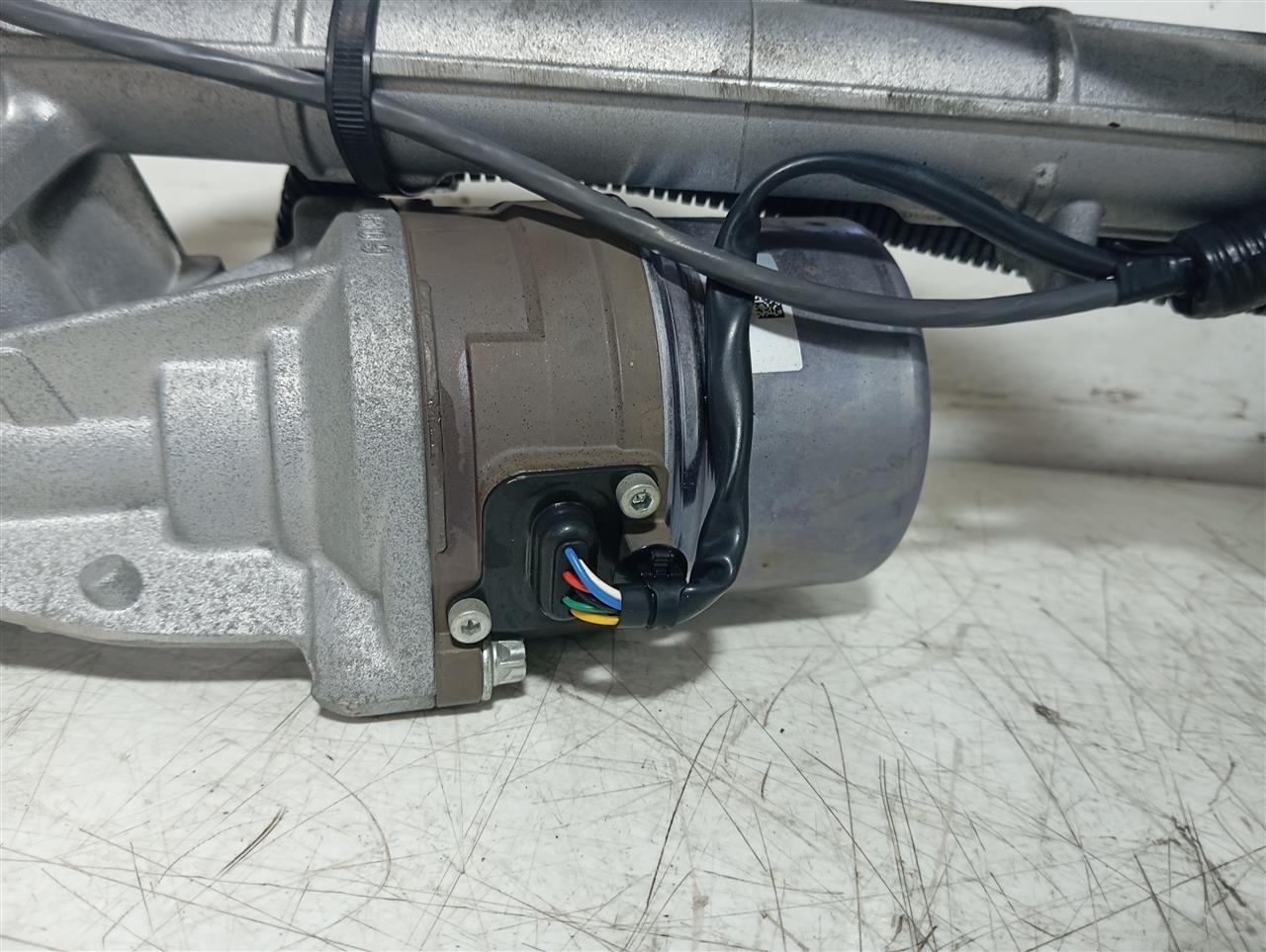 Part image 3