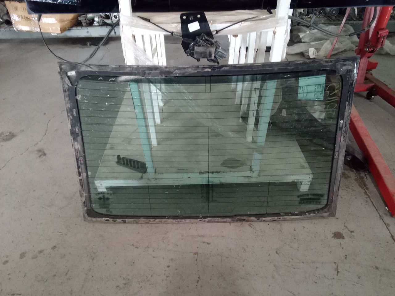 Part image 4