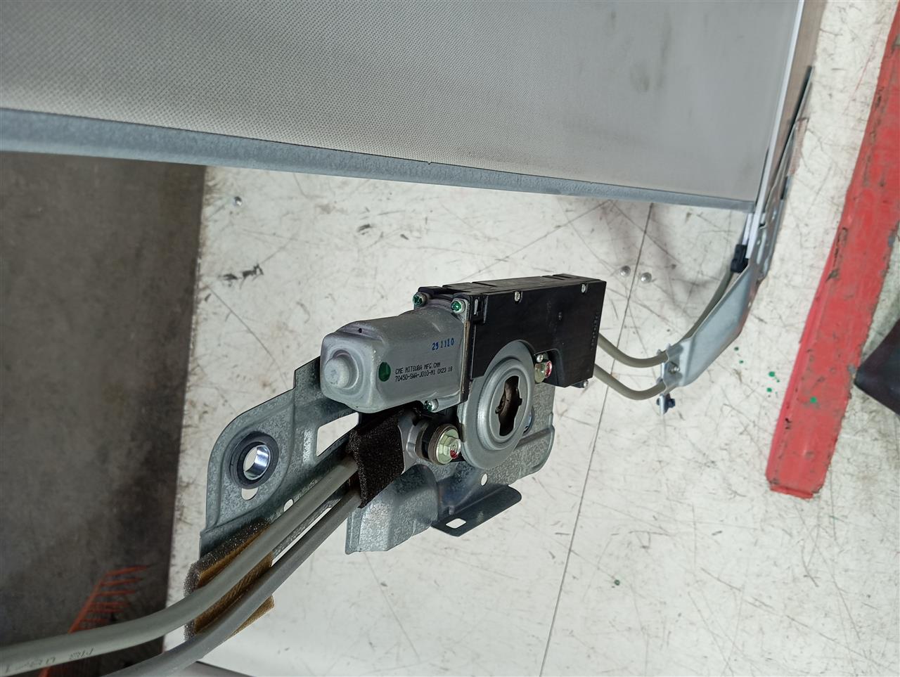 Part image 3