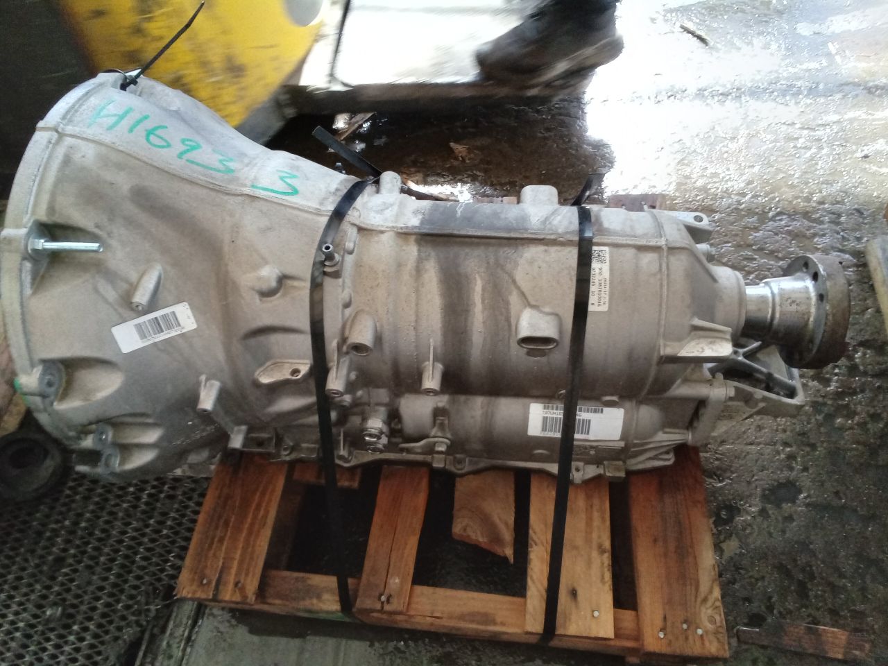 Part image 3