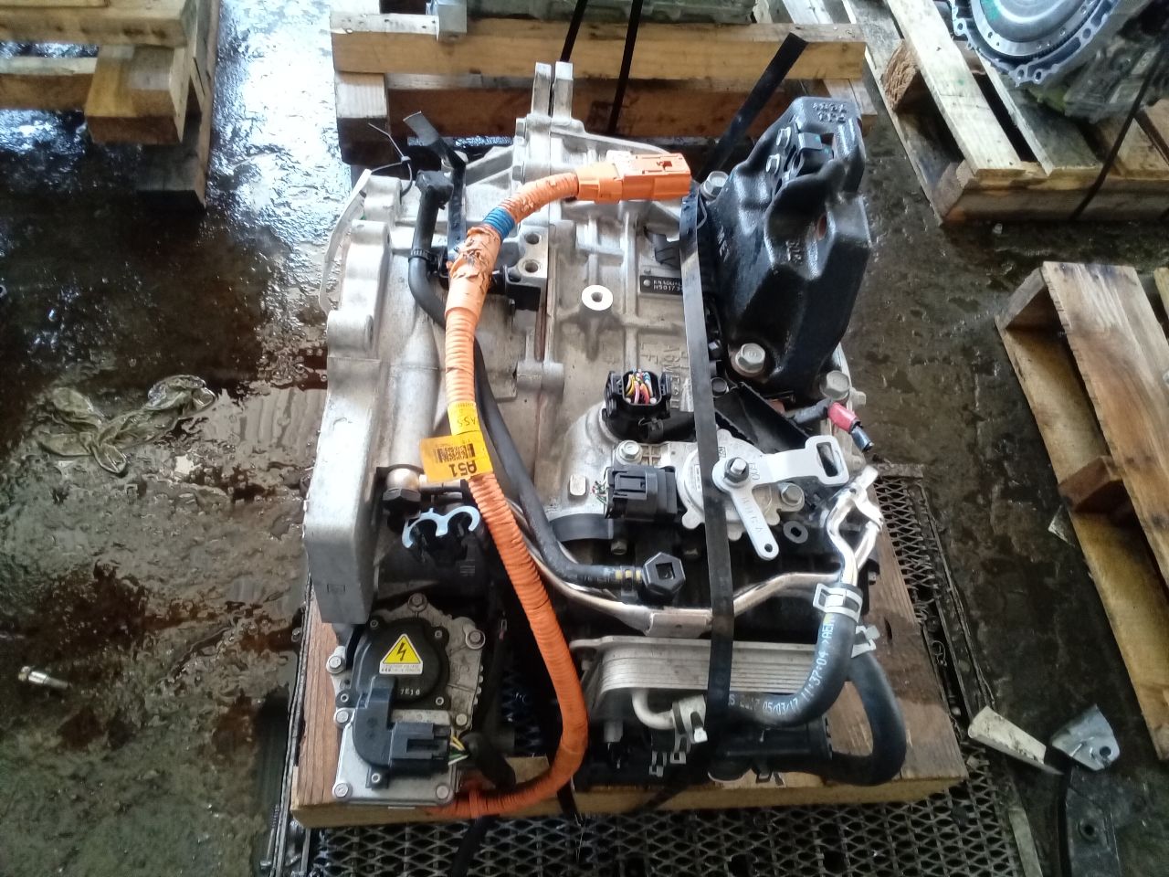 Part image 4