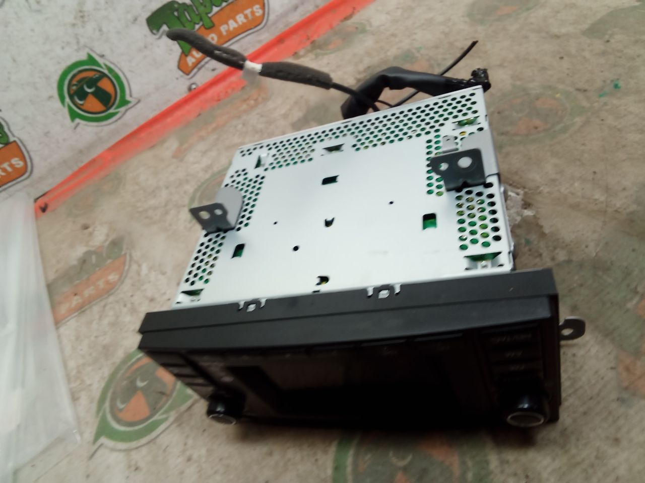 Part image 3