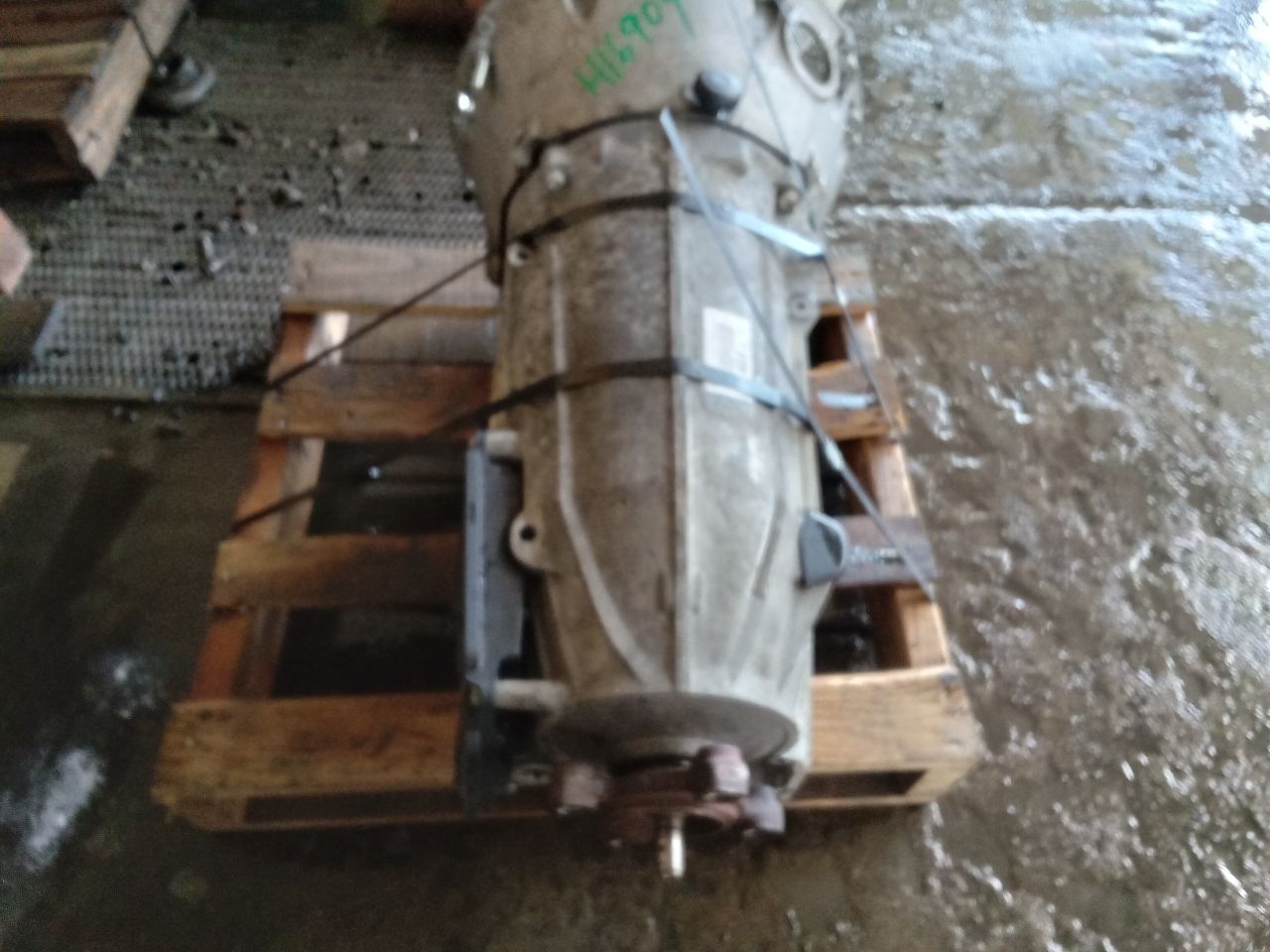 Part image 3