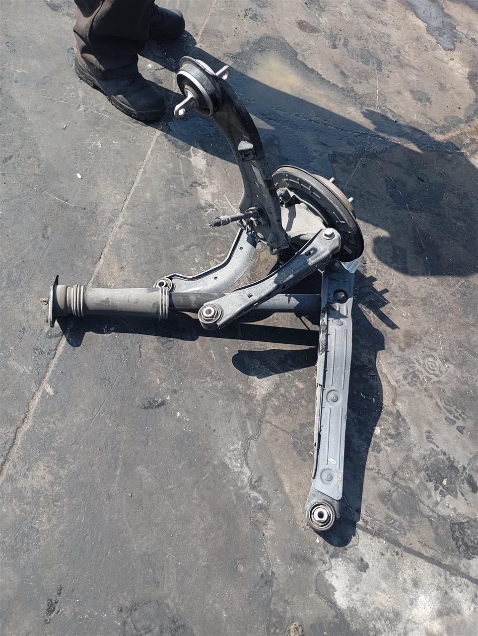 Part image 4