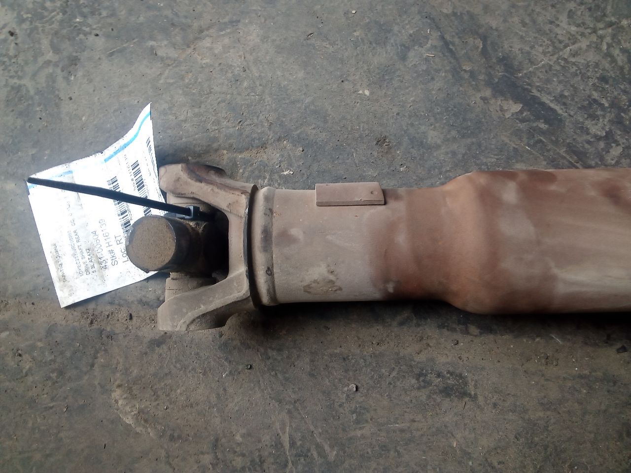 2009 General Motors YUKON Drive Shaft, Rear