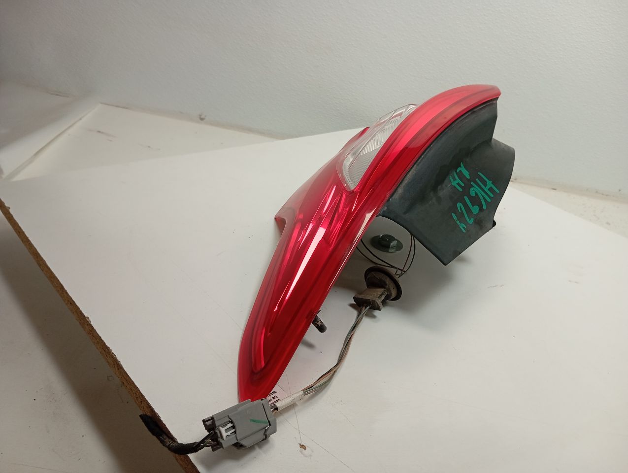 Part image 3