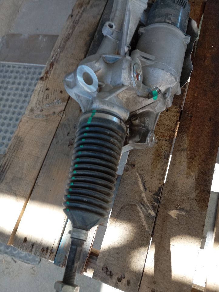 Part image 3