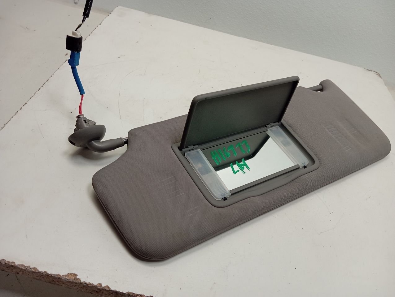 Part image 3