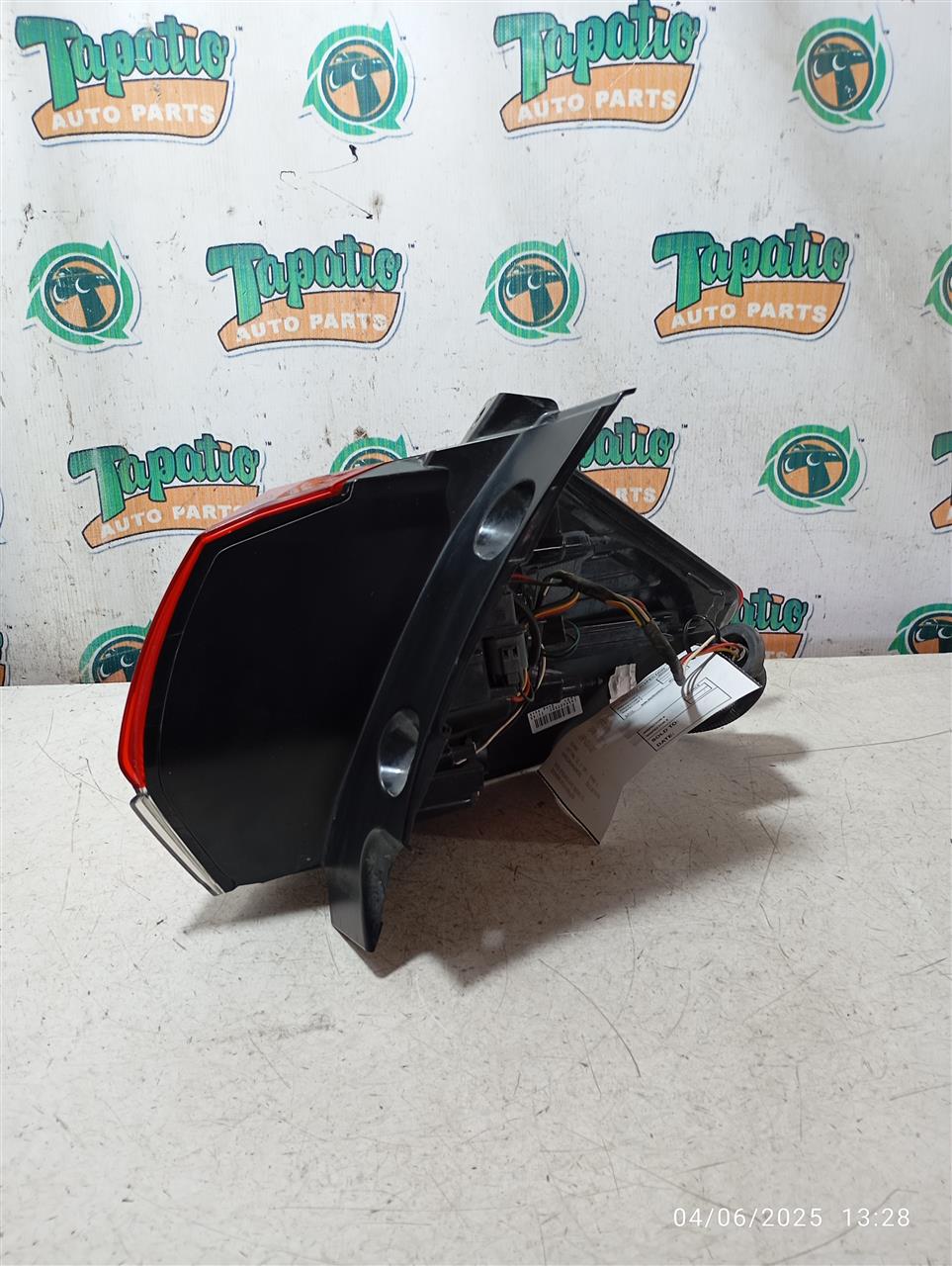 Part image 3
