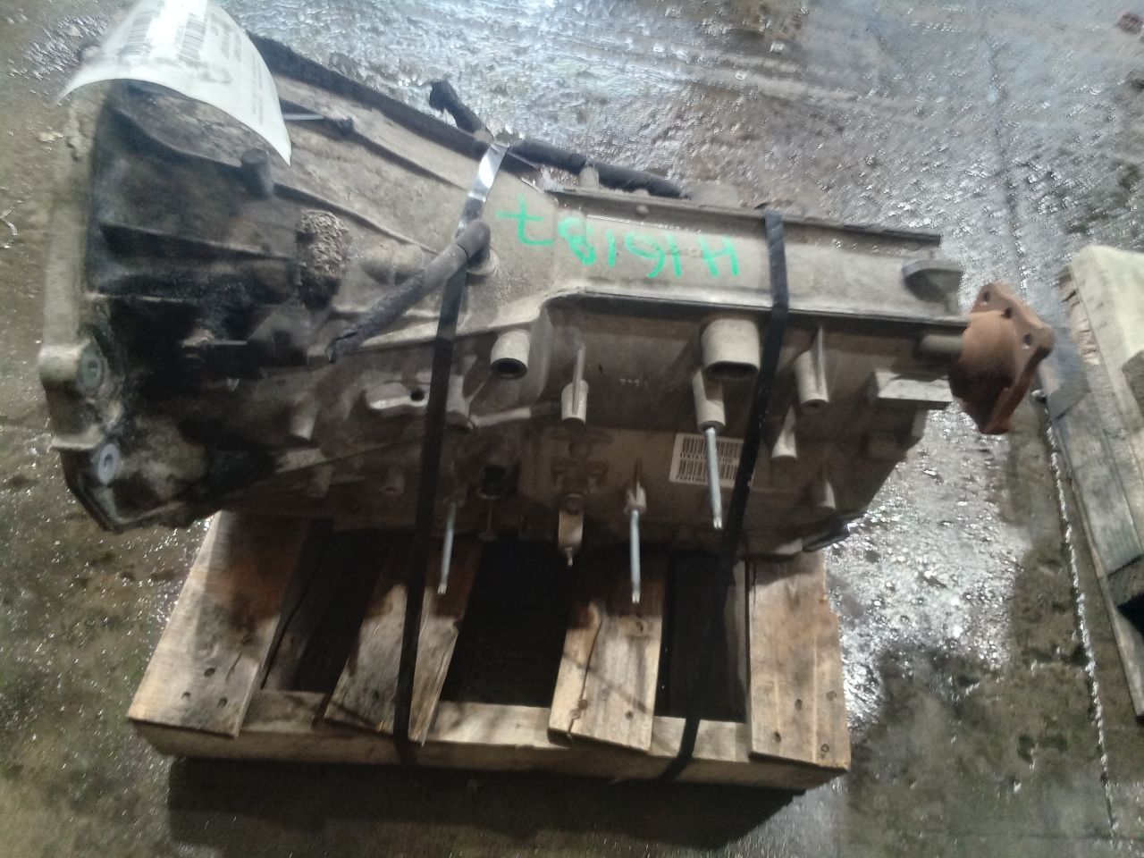 Part image 3