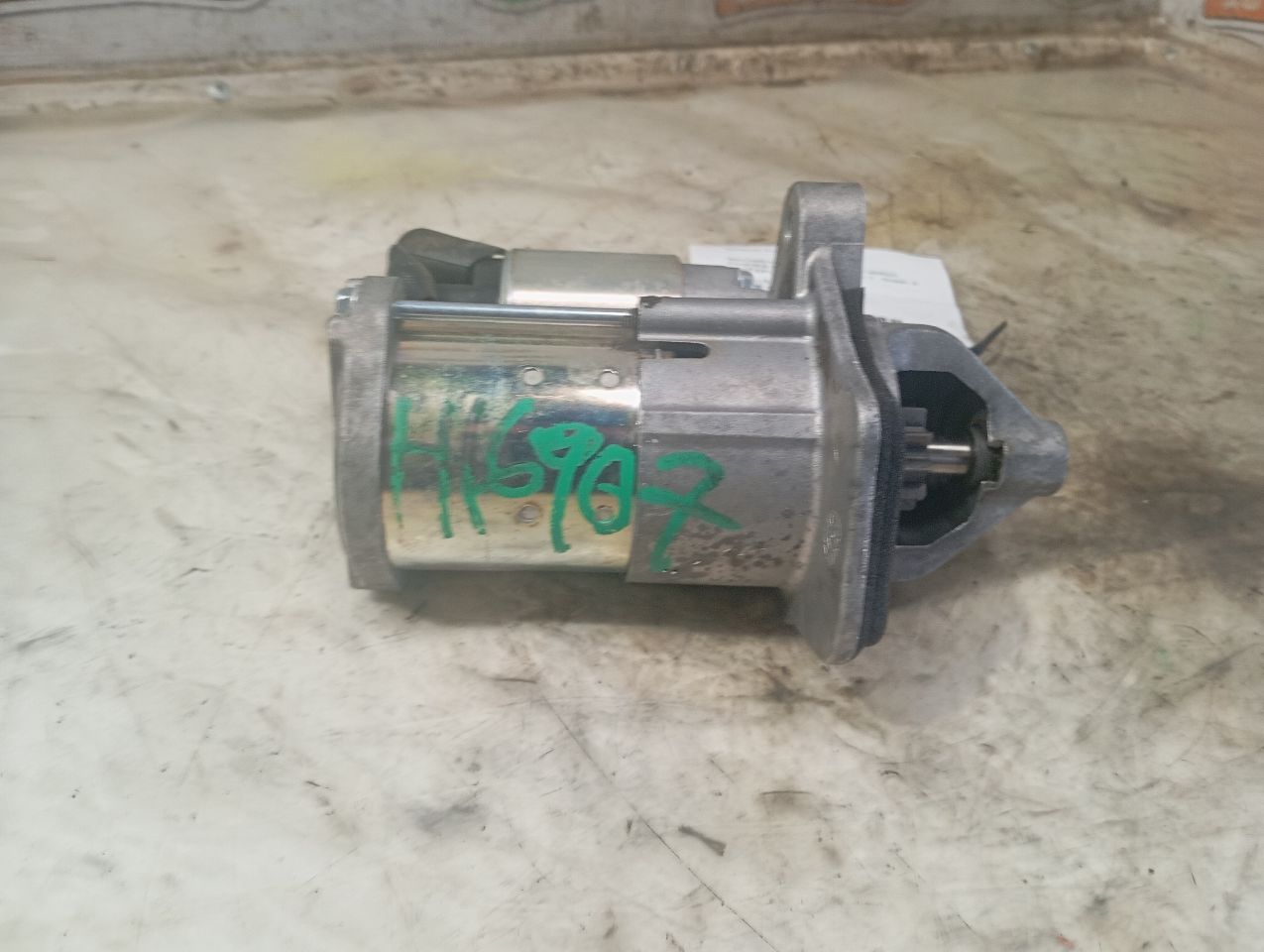 Part image 4