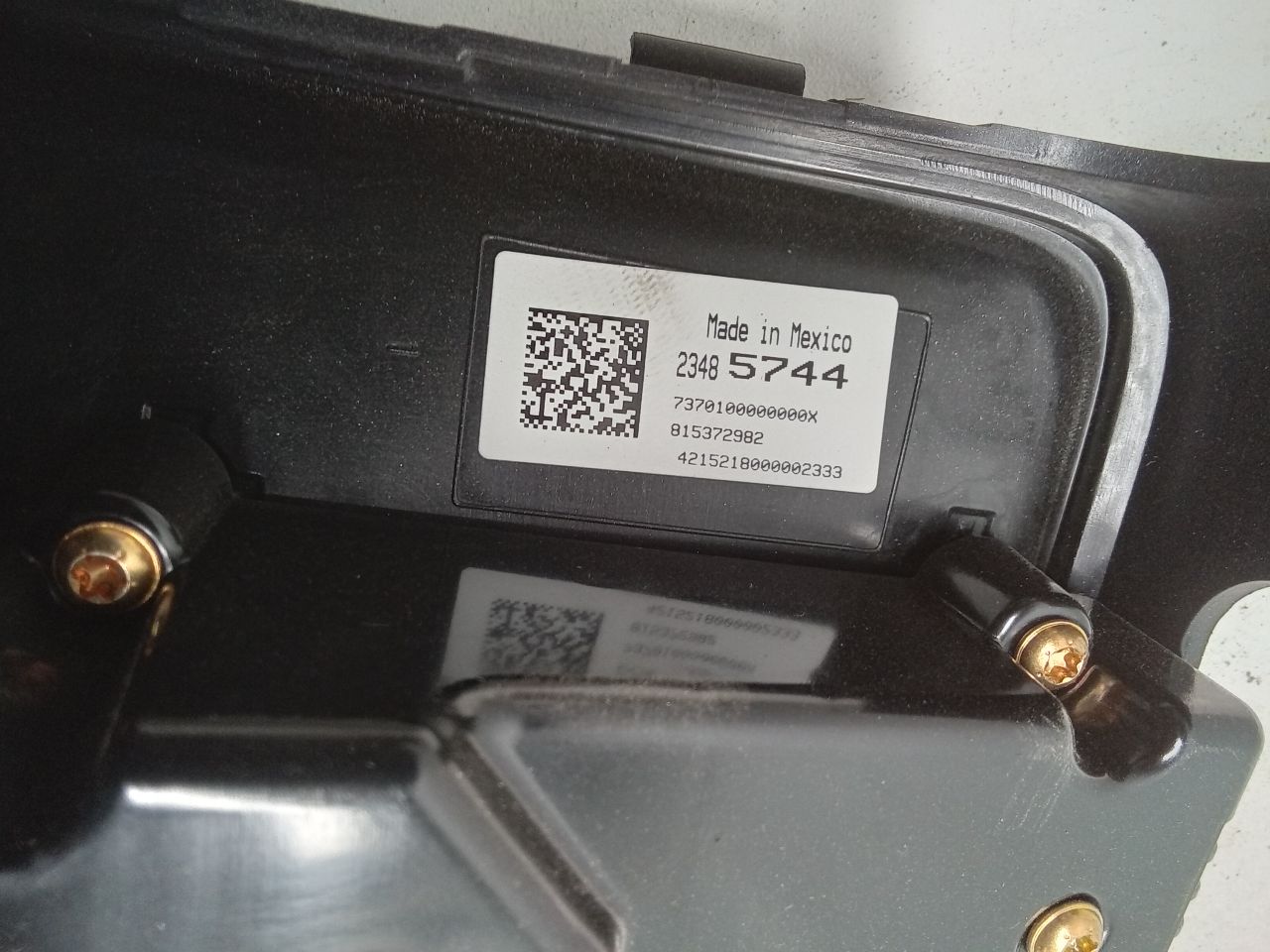Part image 4