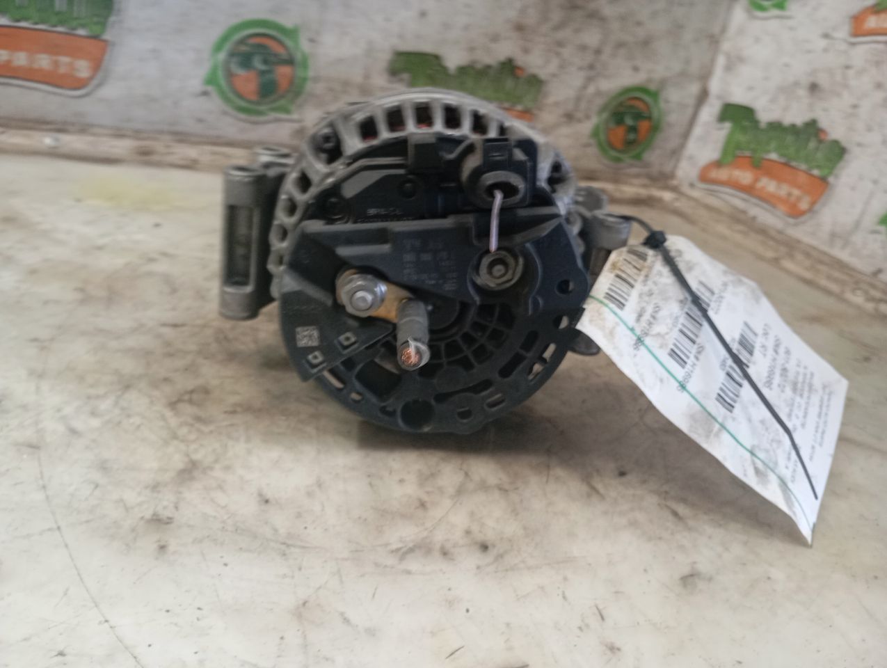 Part image 3