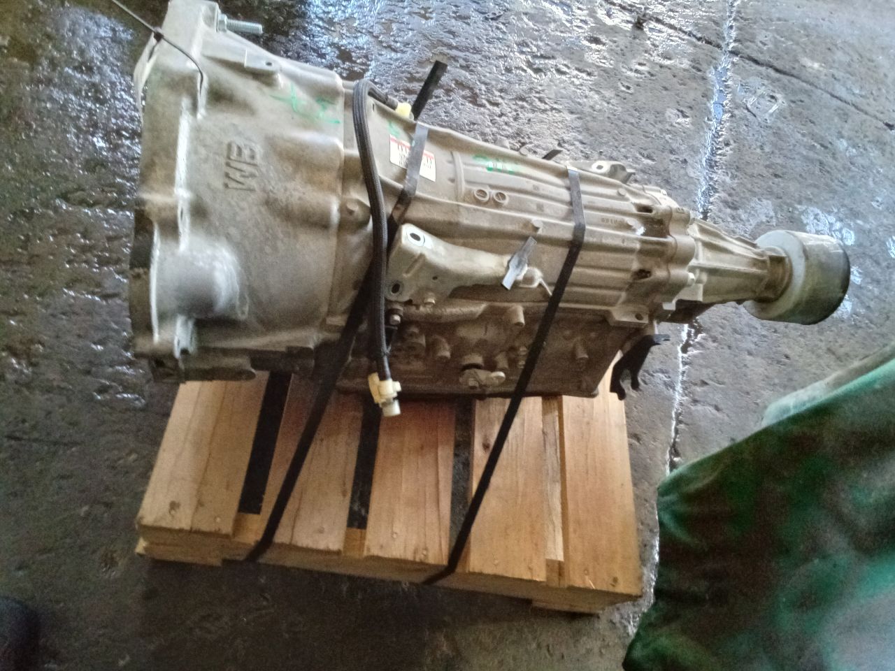 Part image 4