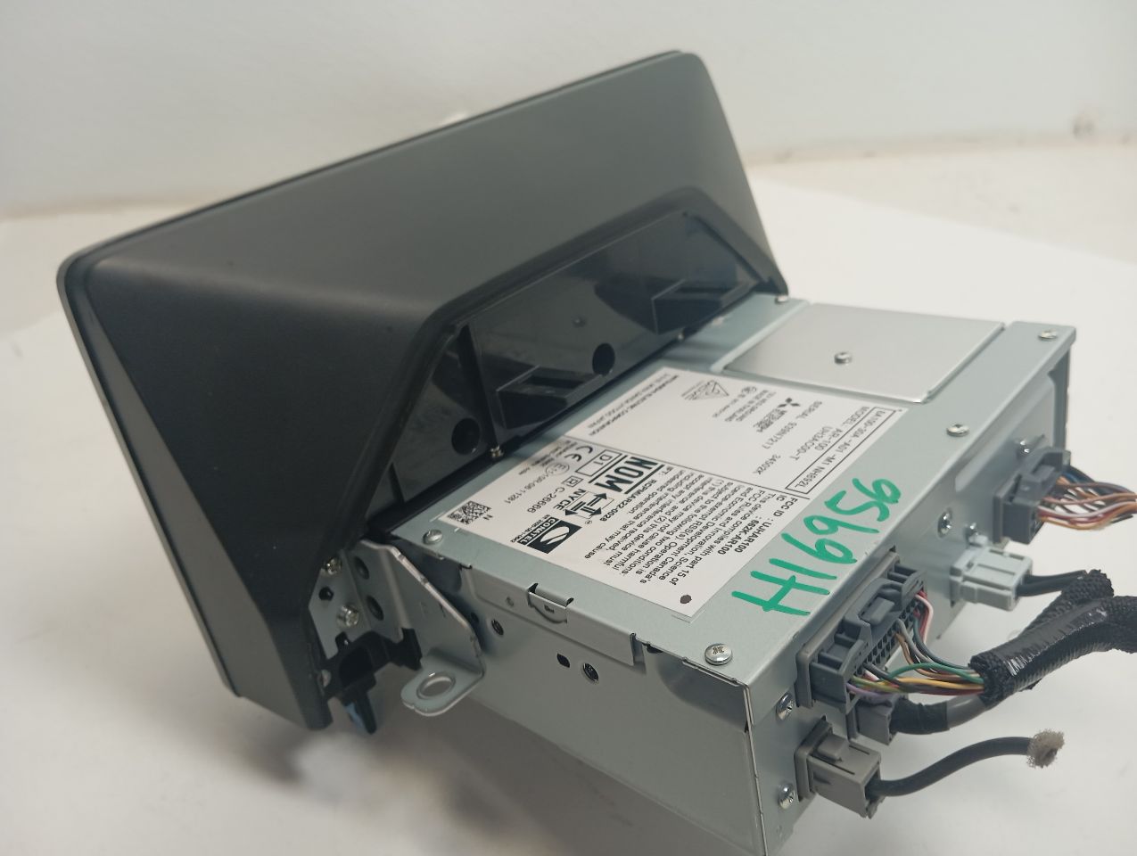 Part image 3