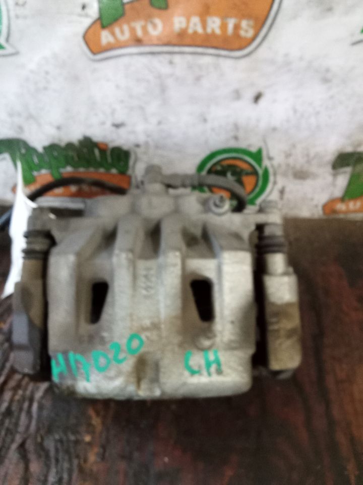 2018 Toyota HIGHLANDER Caliper