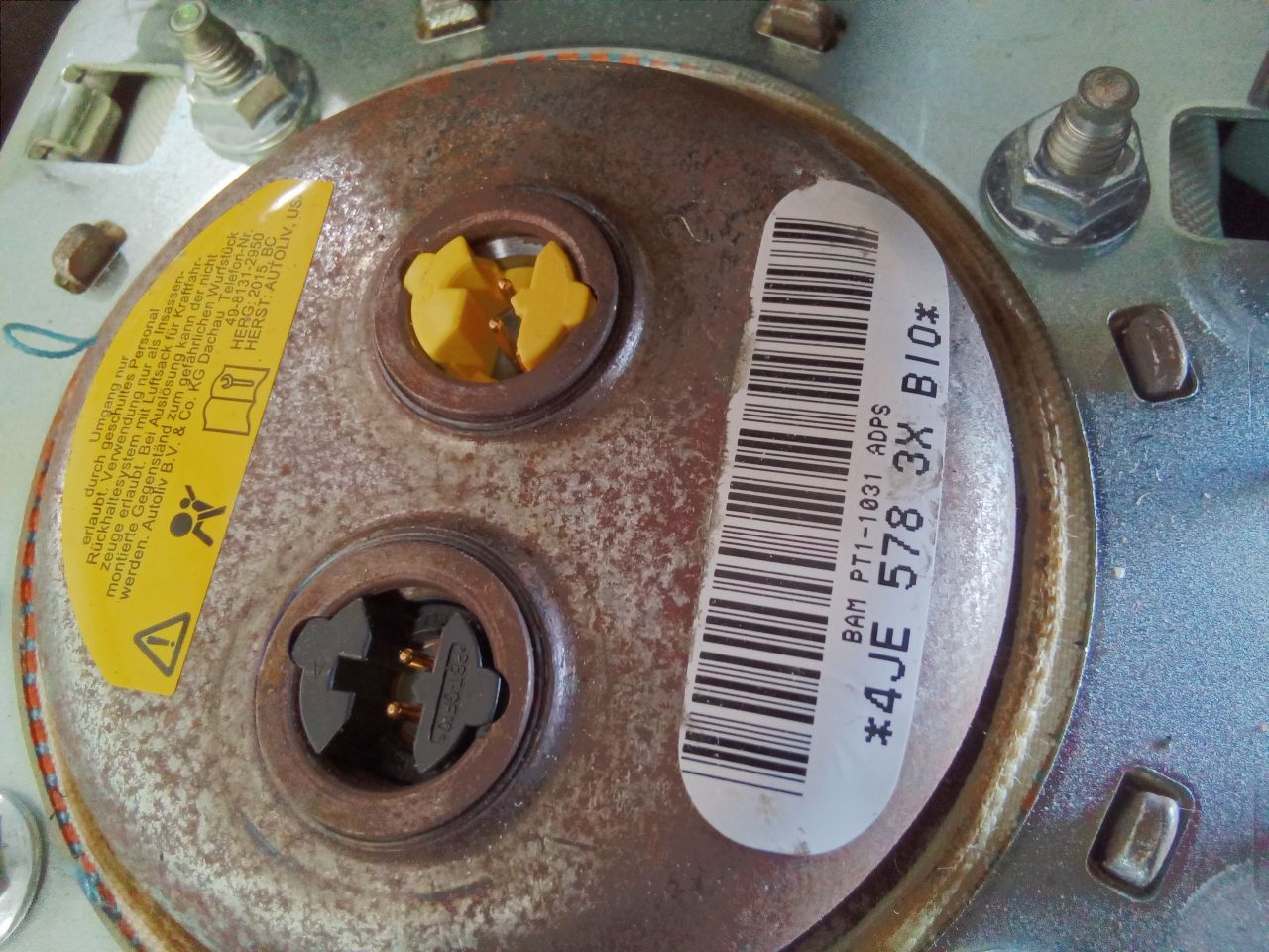Part image 3