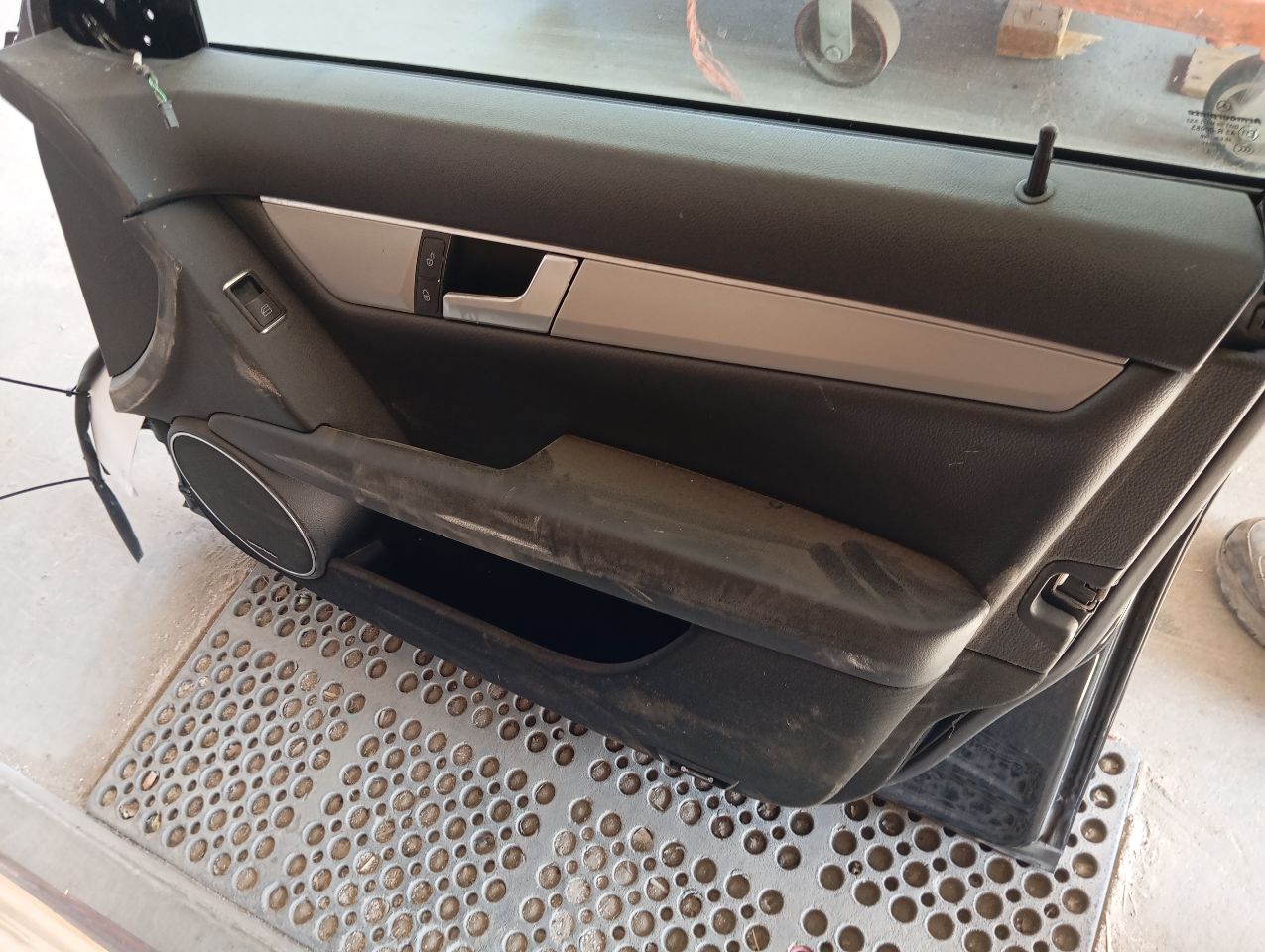 Part image 6
