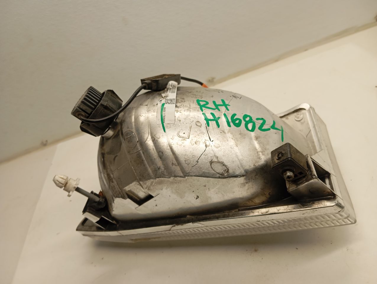 Part image 6