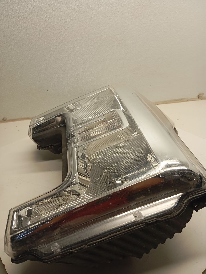 Part image 11