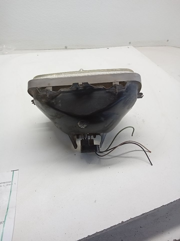 2005 General Motors EXPRESS 2500 VAN Headlamp Assembly