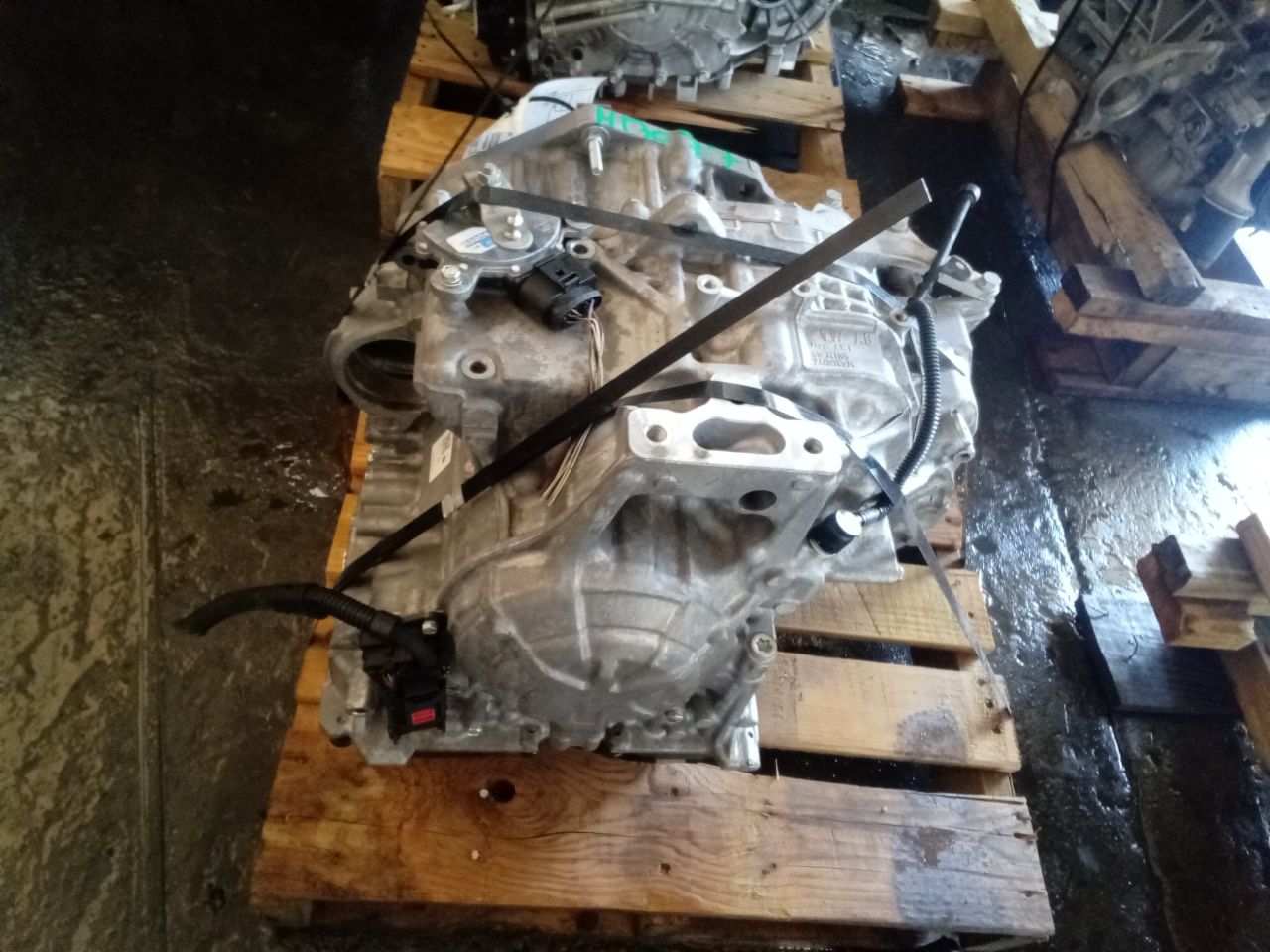 Part image 3