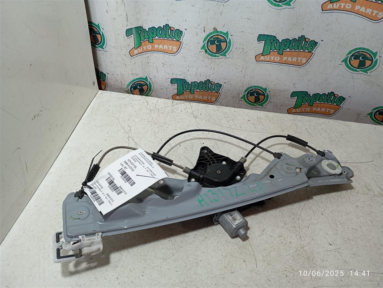 2017 General Motors IMPALA Door Window Reg, Fr