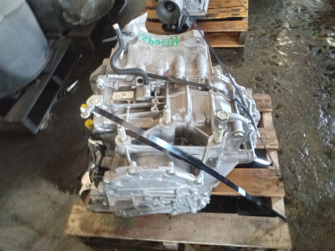 Part image 3