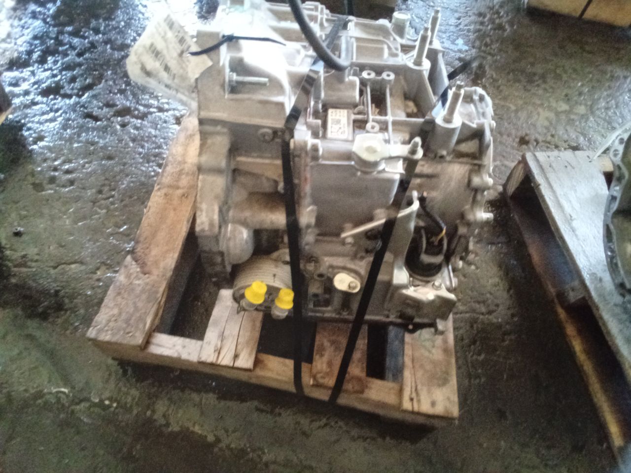 Part image 4
