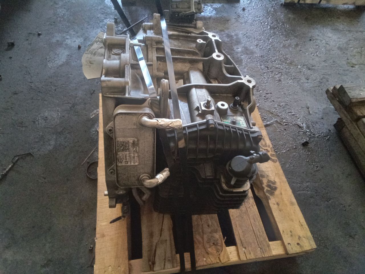 Part image 4