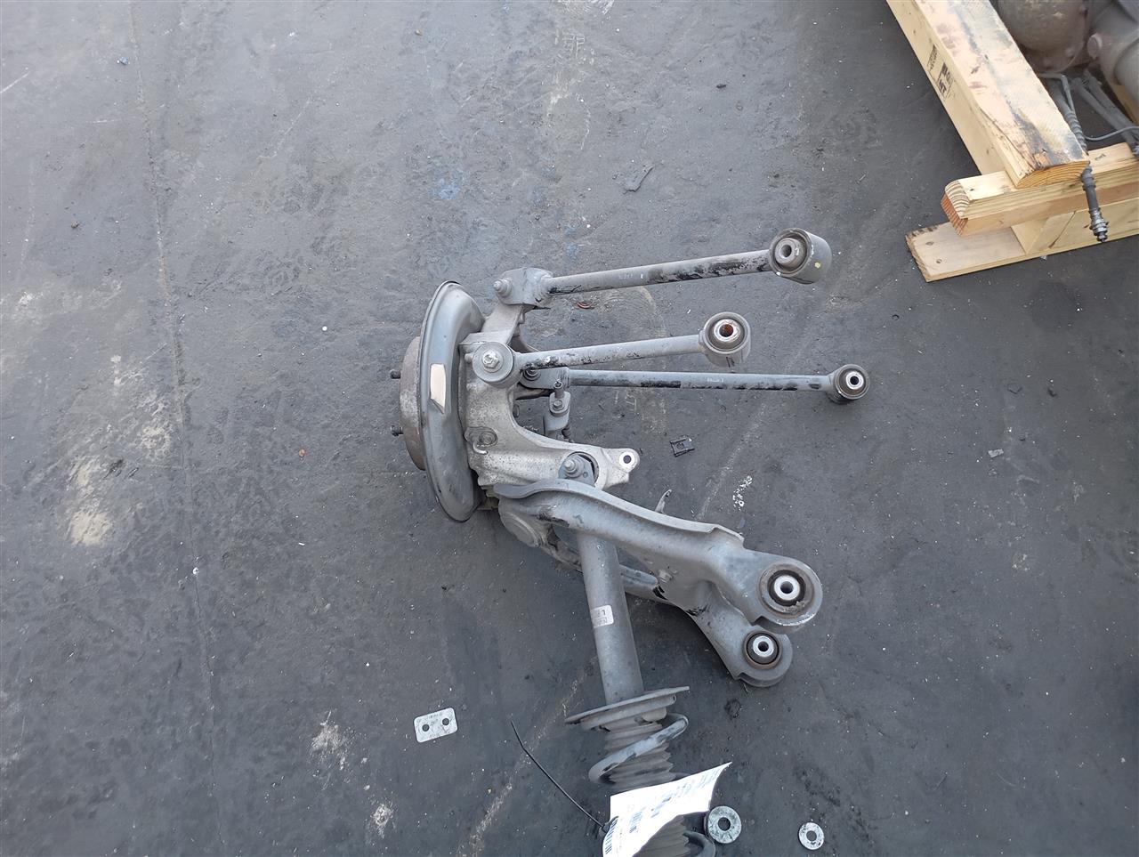 Part image 3