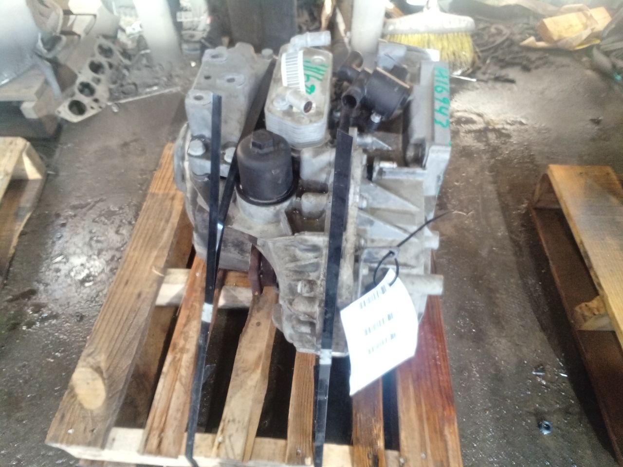 Part image 3