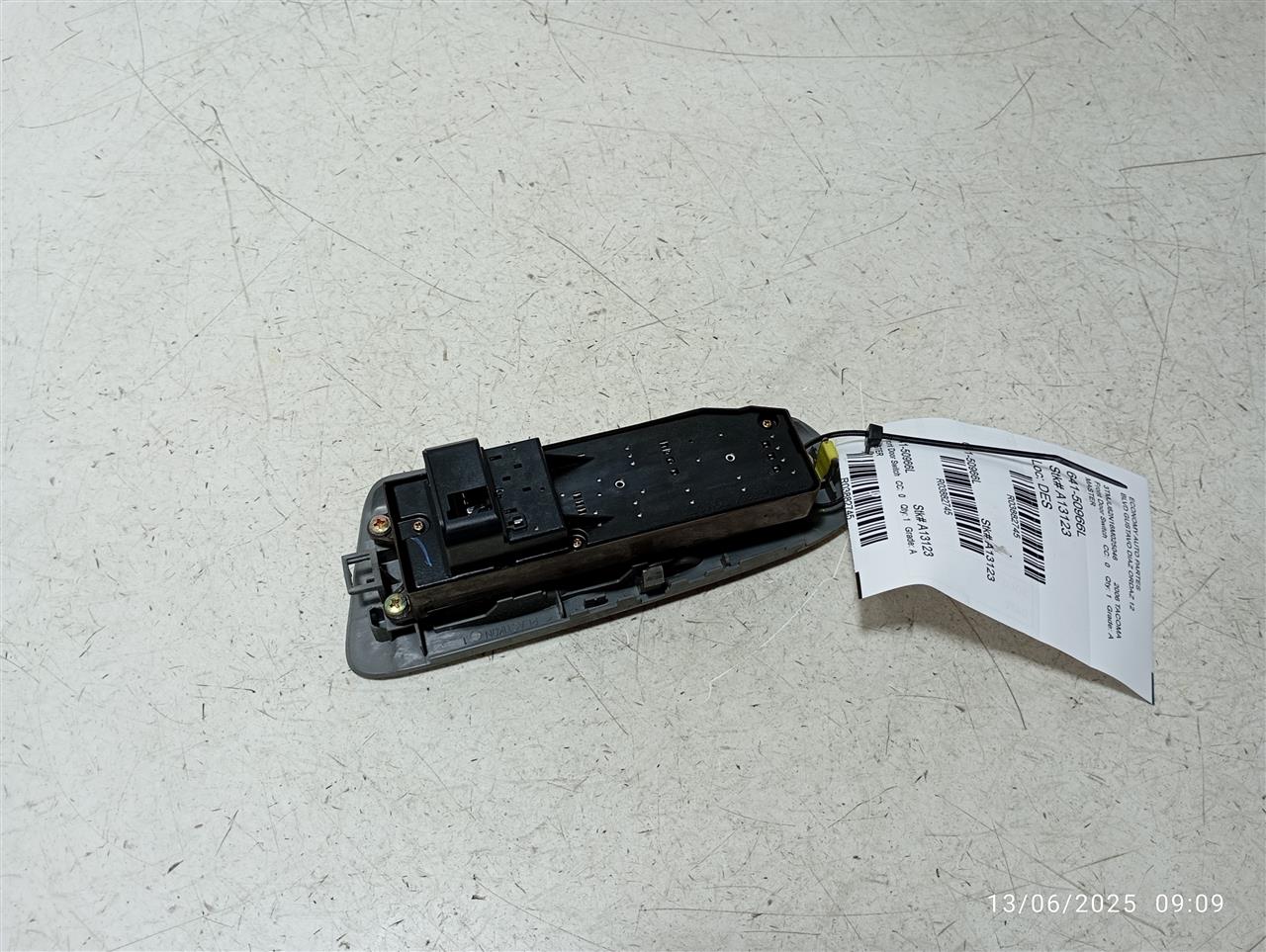 Used 2006 Toyota TACOMA Front Door Switch - Stock #A13123