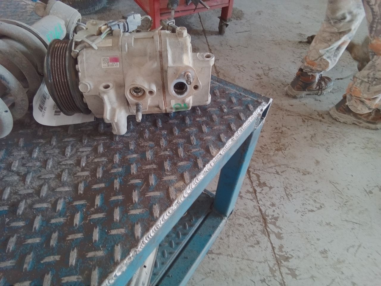 Part image 3