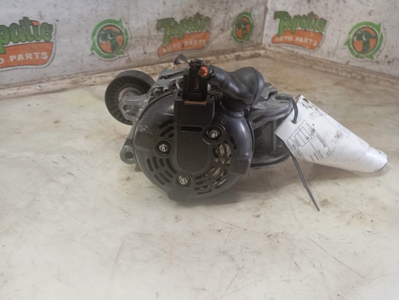 Part image 3