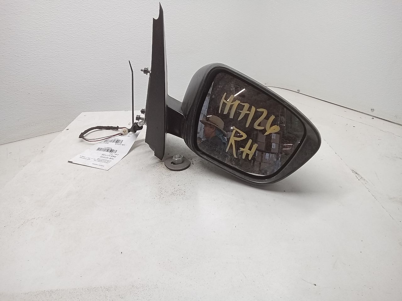 Part image 1