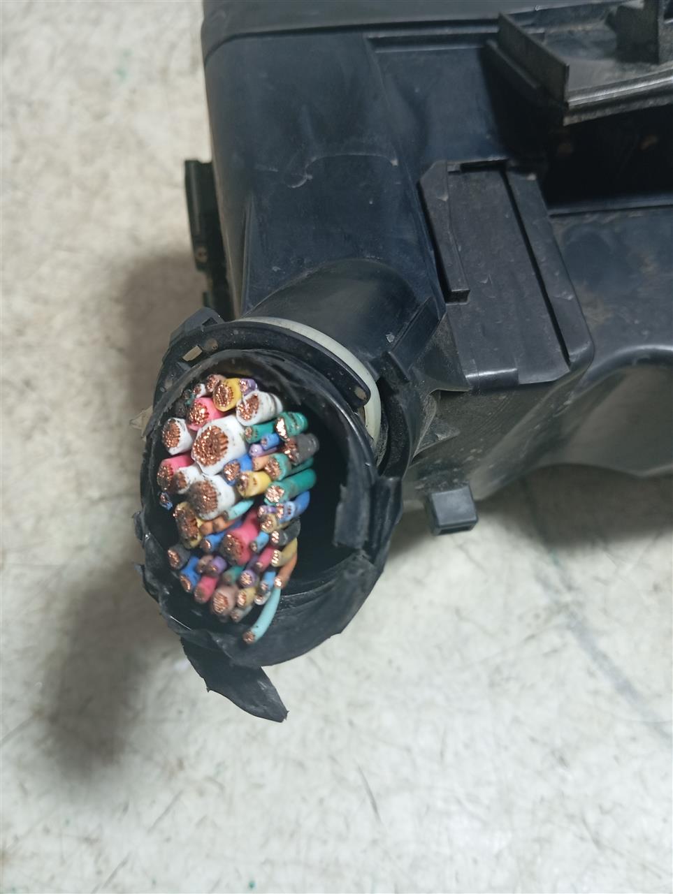 Part image 4