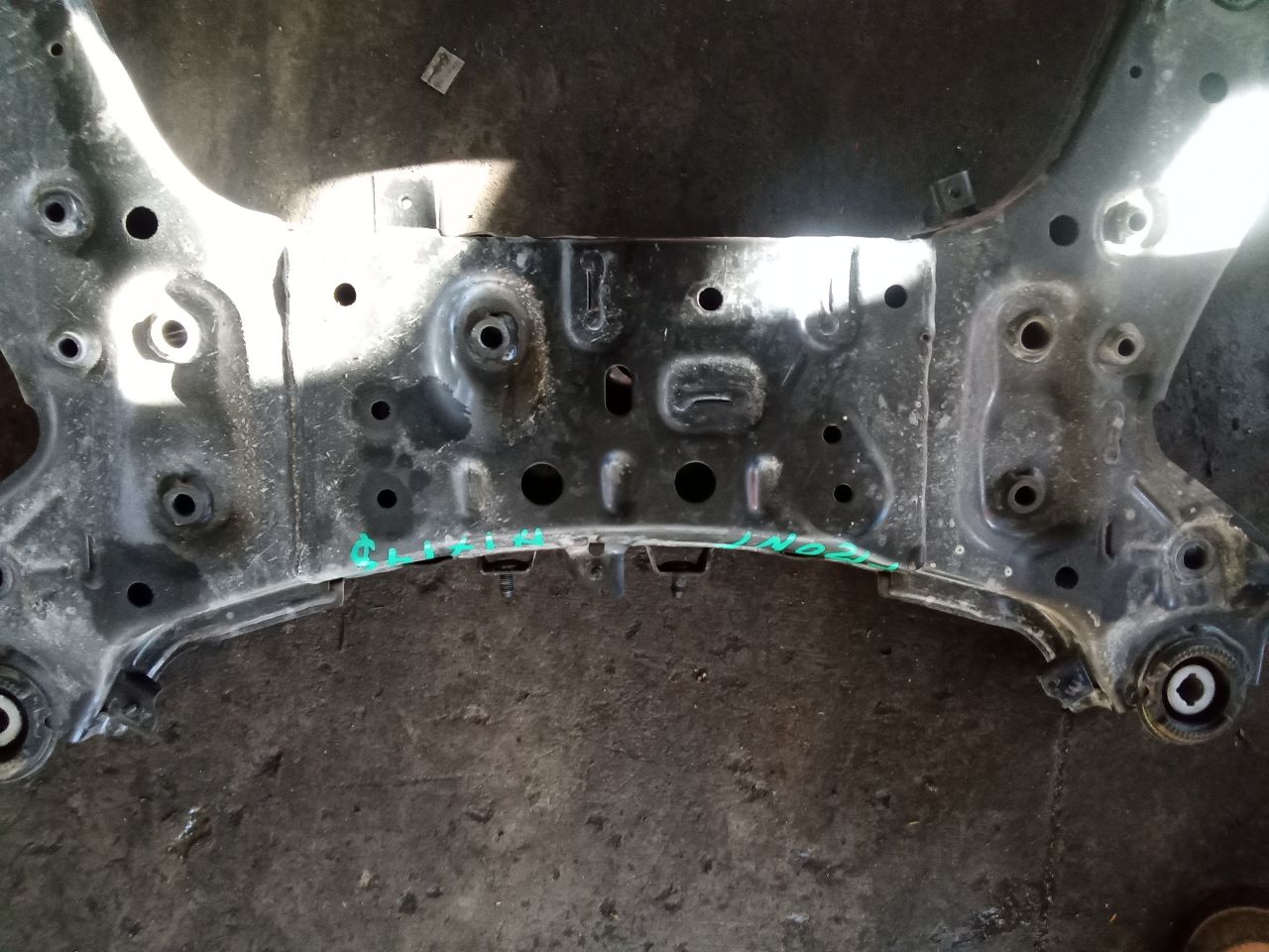 Part image 4