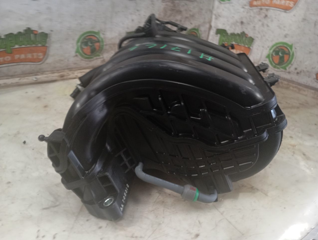 Part image 4