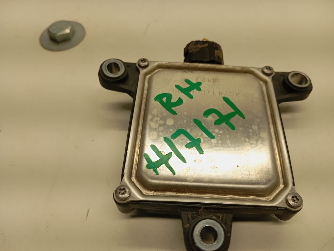 Part image 4