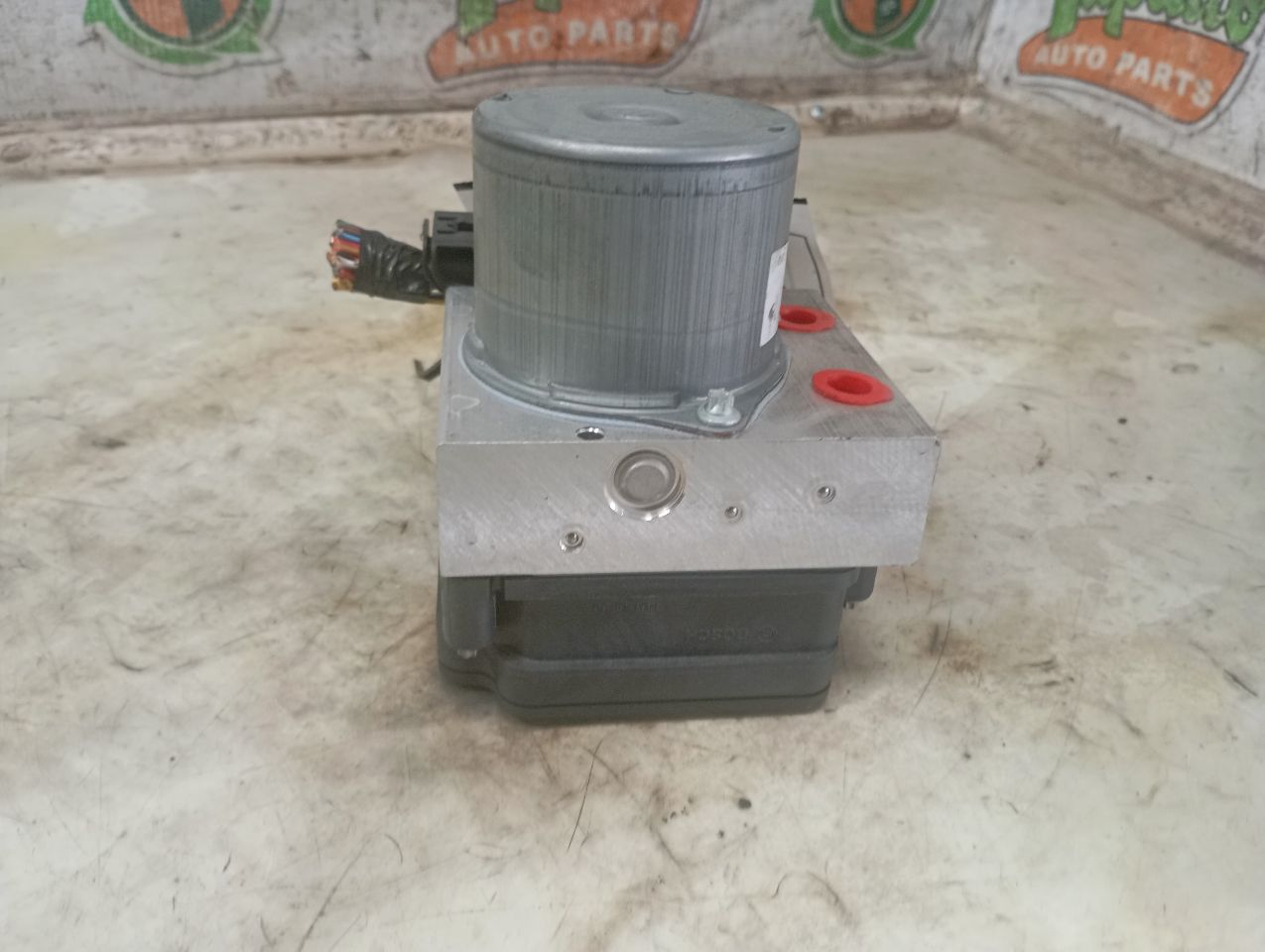 Part image 4
