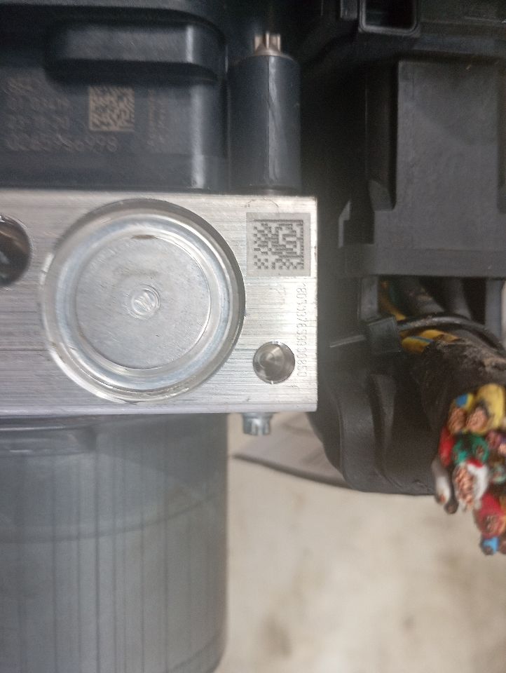 Part image 8