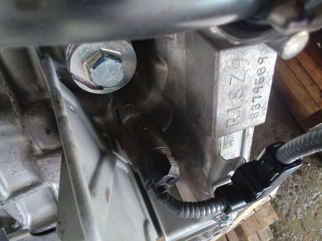Part image 3